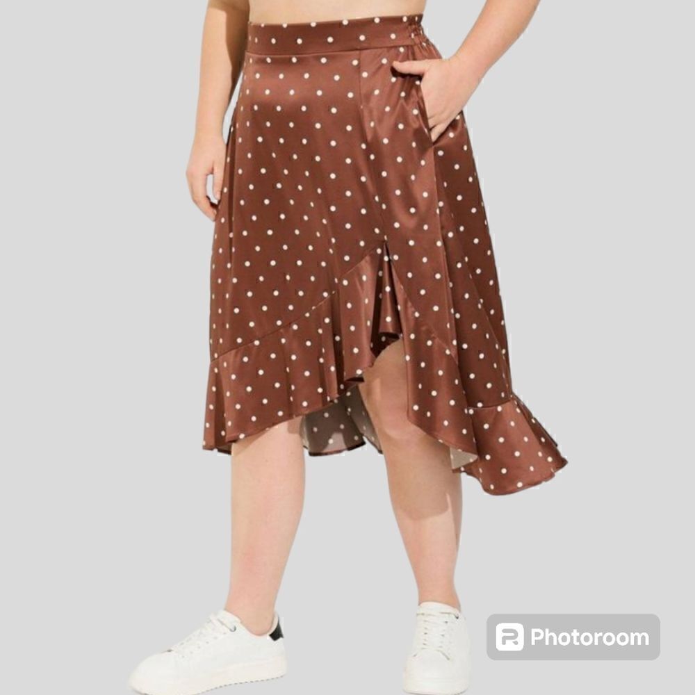 4X 26W Torrid Brown Polka Dot Midi Stretch Satin Skirt Hi Lo Ruffle Pockets Pull